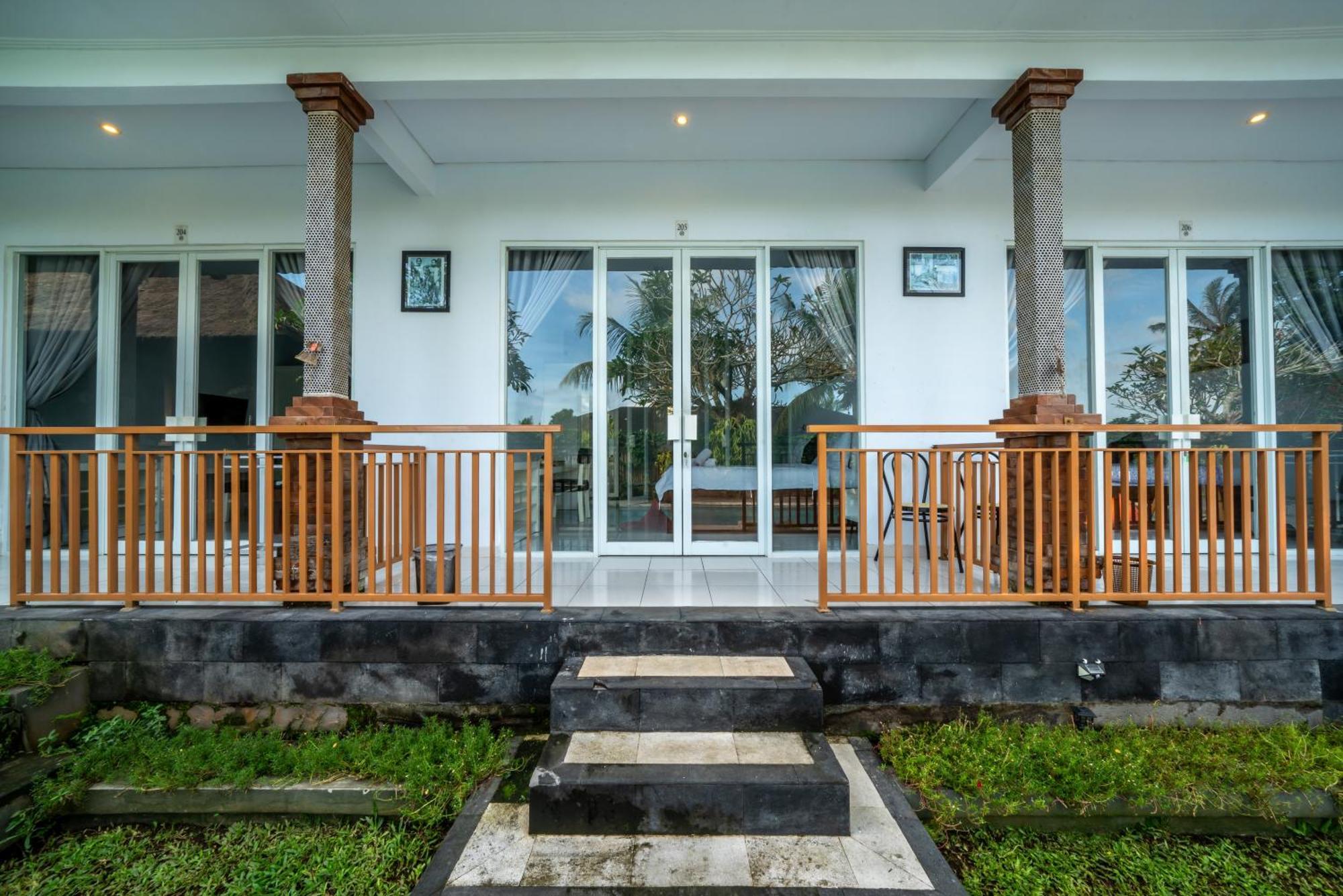 Umah Dangin Guest House Ubud  Bagian luar foto